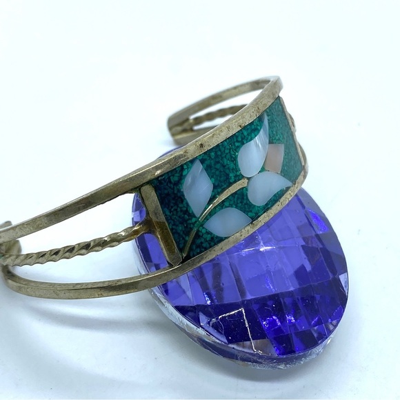 Vintage Alpaca Mexico Mother-of-Pearl Floral Inlay Cuff Bracelet - Picture 4 of 11